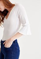 Bayan Beyaz Kolları Fırfır Bluz