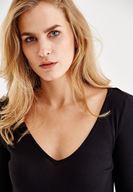 Bayan Siyah Uzun Kollu V Yaka Tişört