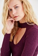 Bayan Mor Choker Detaylı Triko