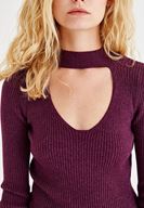 Bayan Mor Choker Detaylı Triko