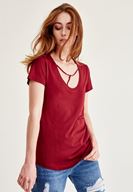 Bayan Bordo Biye Detaylı Basic Tişört