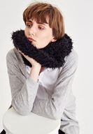 Bayan Siyah Tüylü Boyunluk