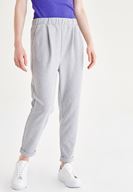 Bayan Gri Kısa Paça Çizgili Pantolon