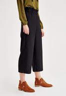 Bayan Siyah Beli Lastik Detaylı Bol Pantolon