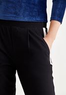 Bayan Siyah Şerit Detaylı Cepli Bol Pantolon