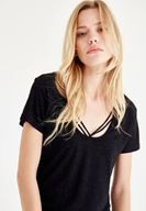 Bayan Siyah Biye Detaylı Simli Tişört