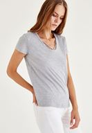 Bayan Gri Biye Detaylı Simli Tişört