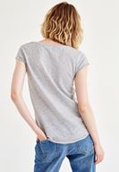 Bayan Gri V Yaka Pamuklu Tişört