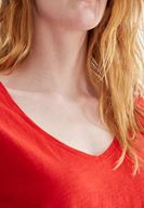 Bayan Kırmızı V Yaka Pamuklu Tişört