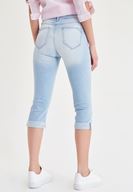 Bayan Mavi Diz Altı Jean