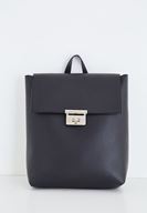 Bayan Siyah Toka Detaylı Sırt Çantası