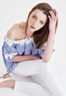 Bayan Çok Renkli Omuzları Açık Çiçekli Bluz