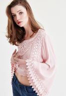 Bayan Pembe Dantel İşlemeli Crop Bluz