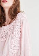 Bayan Pembe Dantel İşlemeli Crop Bluz