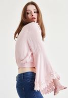 Bayan Pembe Dantel İşlemeli Crop Bluz