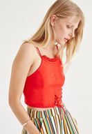 Bayan Kırmızı Fırfırlı Kısa Bluz