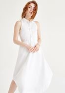 Bayan Beyaz Kolsuz Düğmeli Elbise