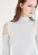 Bayan Beyaz Omuz Detaylı Triko Kazak