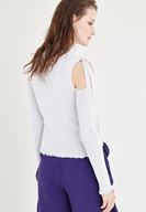 Bayan Beyaz Omuz Detaylı Triko Kazak