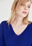 Bayan Mavi V Yaka Kol Detaylı Kazak