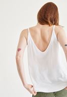 Bayan Beyaz Yakası Biye Detaylı Bluz