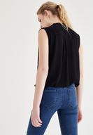 Bayan Siyah Kruvaze Yaka Bluz