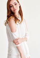 Bayan Krem Omuzları Açık Sırt Detaylı Bluz