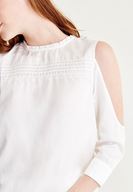 Bayan Krem Omuzları Açık Sırt Detaylı Bluz