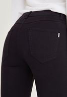 Bayan Siyah Düşük Bel Dar Paça Pantolon