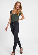 Bayan Yeşil Sırtı Biye Detaylı V Yaka Tişört