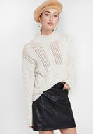 Bayan Krem Boğazlı Örgülü Kazak