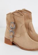 Bayan Krem Toka Detaylı Kısa Topuklu Bot