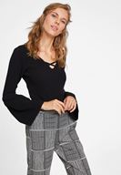 Bayan Siyah Çapraz Biye Detaylı Triko