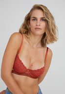 Bayan Kırmızı İnce Askılı Dantel Detaylı Büstiyer