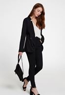 Bayan Siyah/Beyaz Yaka Detaylı Çizgili Ceket