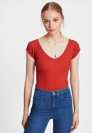Bayan Kırmızı V Yaka Yarım Kollu Basic