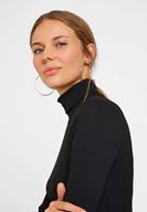 Bayan Siyah Boğazlı Uzun Kol Detaylı Triko