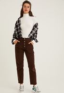 Bayan Krem Boğazlı Uzun Kol Detaylı Triko