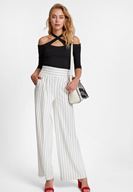 Bayan Siyah Yakası Çapraz Biye Detaylı Bluz