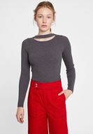 Bayan Gri Cut-Out Detaylı Uzun Kollu Triko