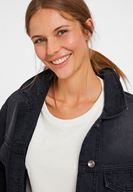 Bayan Siyah Cep Detaylı Kısa Denim Ceket