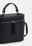 Bayan Siyah Fermuar Detaylı Kutu Çanta