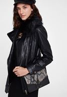 Bayan Siyah Yılan Derisi Desenli Askılı Çanta