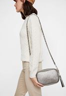 Bayan Gümüş Püskül Detaylı Zincir Askılı Çanta