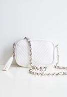 Bayan Beyaz Püskül Detaylı Zincir Askılı Çanta