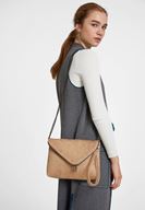 Bayan Krem Zincir Askılı Zarf Çanta