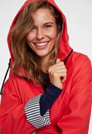 Bayan Kırmızı İçi Çizgi Desenli Yağmurluk