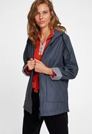 Bayan Gri İçi Çizgi Desenli Yağmurluk