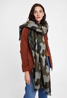 Bayan Yeşil Uzun Kamuflaj Desenli Şal