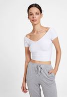 Bayan Beyaz V Yaka Detaylı Crop Top